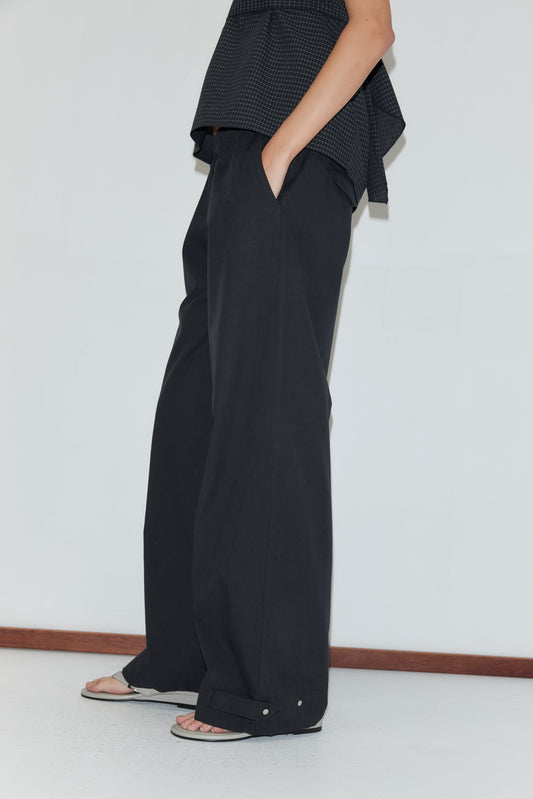 Snap Tab Pant - Black