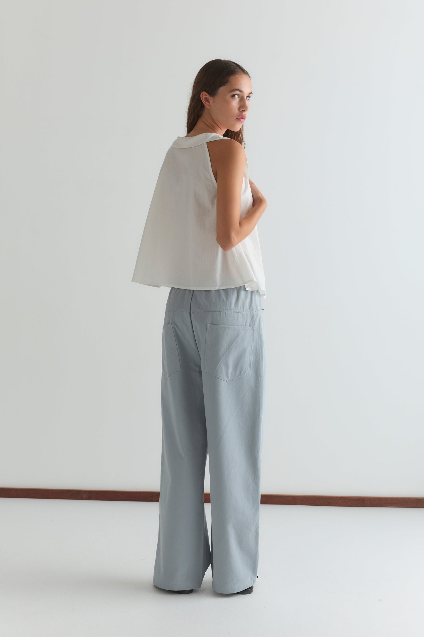 Round Collar Top - White Texture