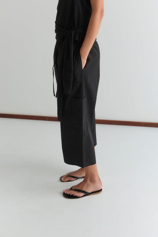 Mid Pocket Short - Black