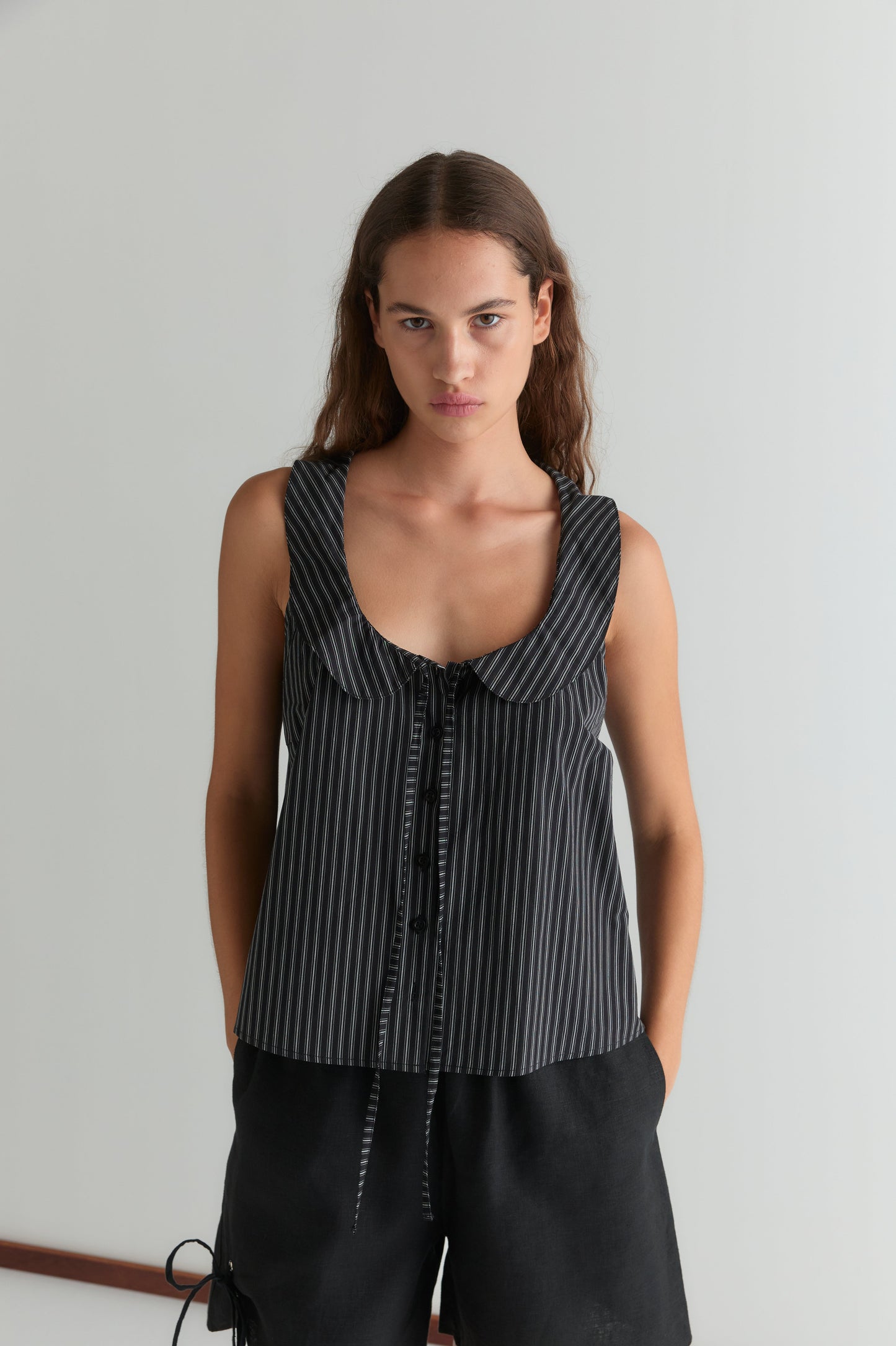 Round Collar Top - Mono Stripe
