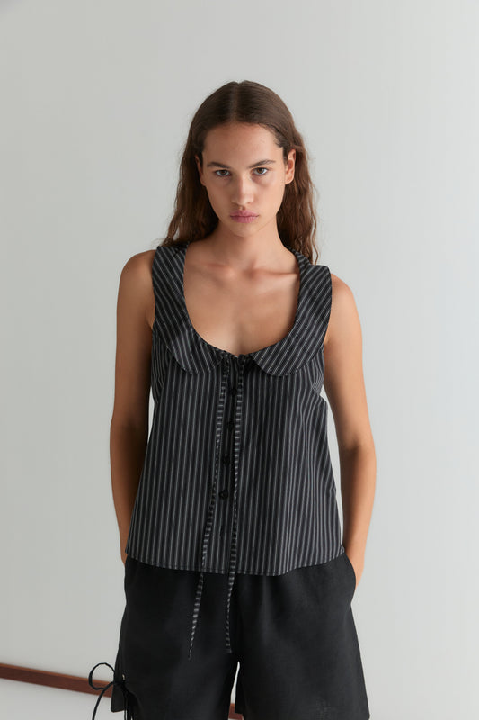 Round Collar Top - Mono Stripe