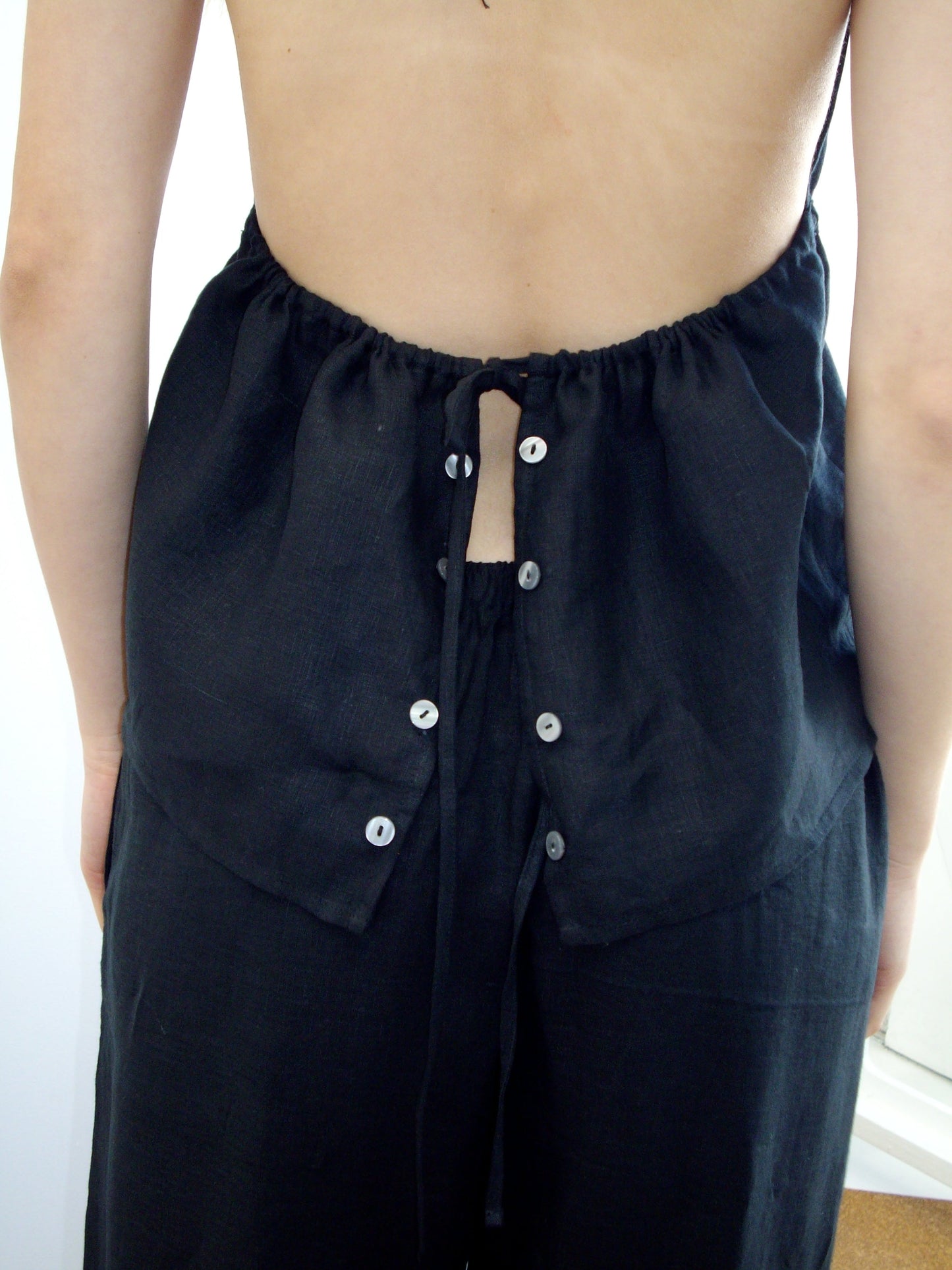 Linen Button Halter - Black