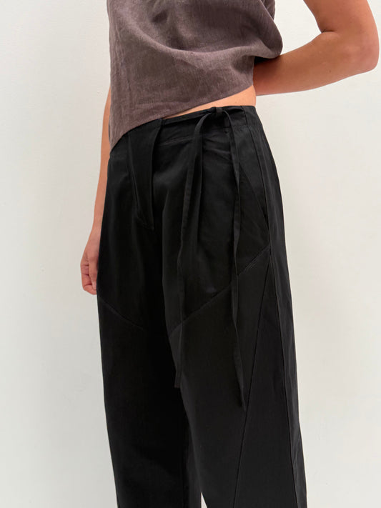 Flag Tie Pant - Black