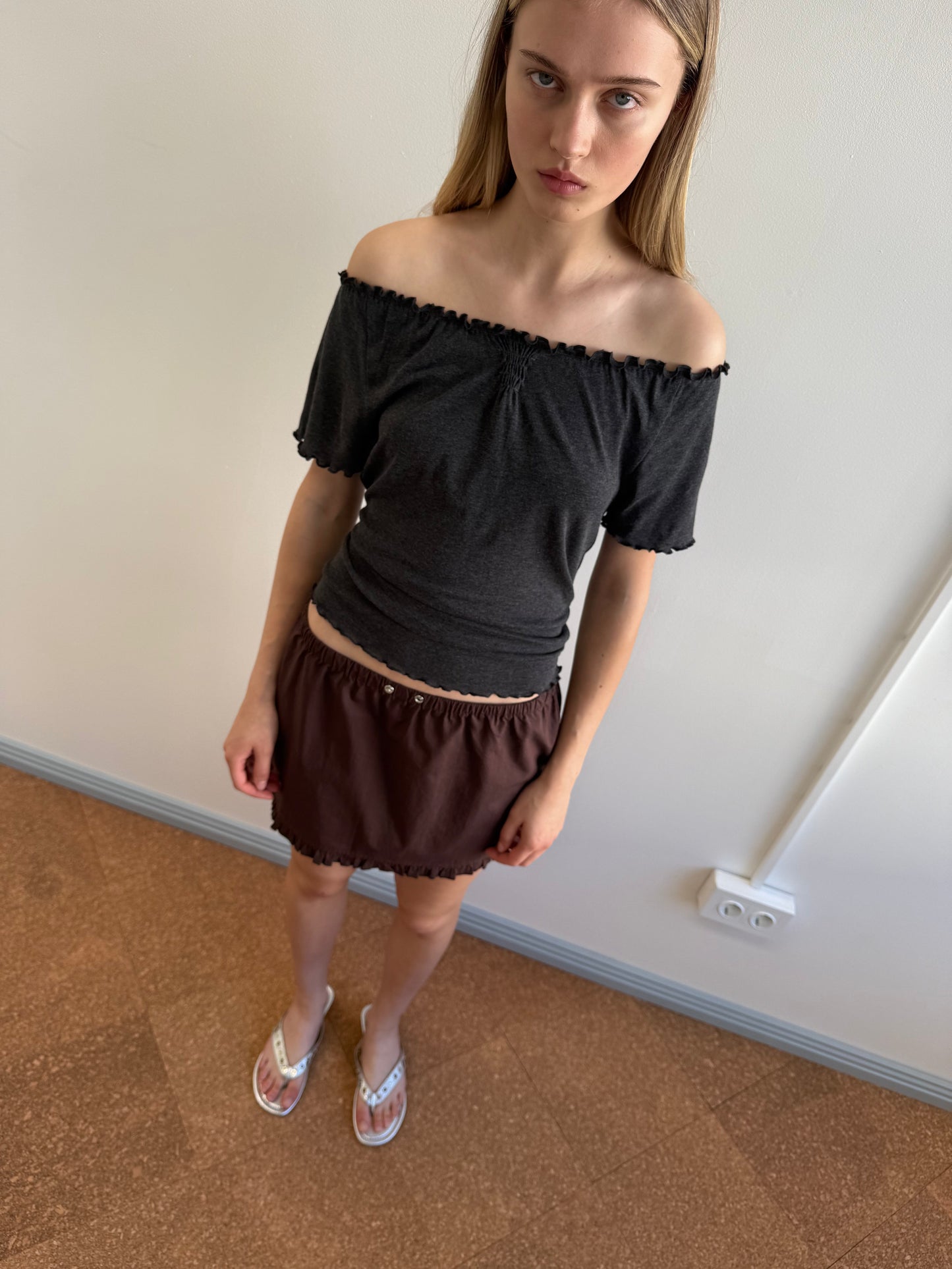 Flounce Mini - Umber